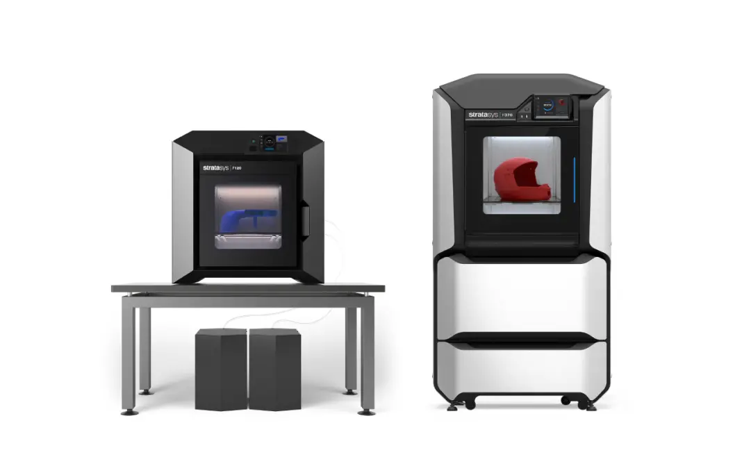 Schneider Electric progetta e stampa in 3D il supporto e l'attrezzo superiore delle sue presse manuali ottimizzando l'efficienza della catena di montaggio